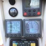 nwe brandstofmeter, tridata & wind ST60+, nwe gps & stuurautomaat